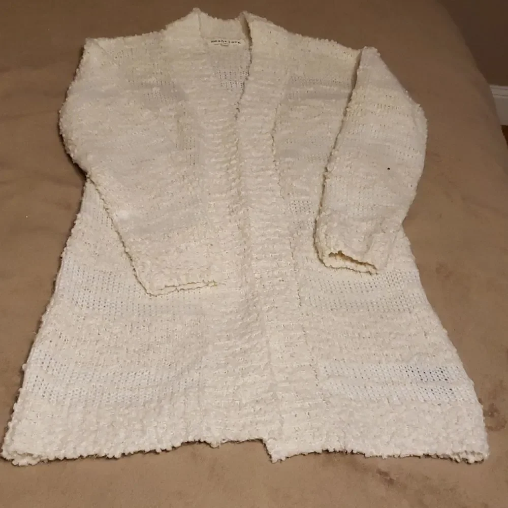 𝅺MESH and lace white Cardigan. Small